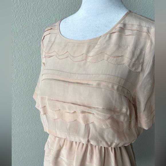 Elegant nude silk Women's Dress - Picture 7 of 10